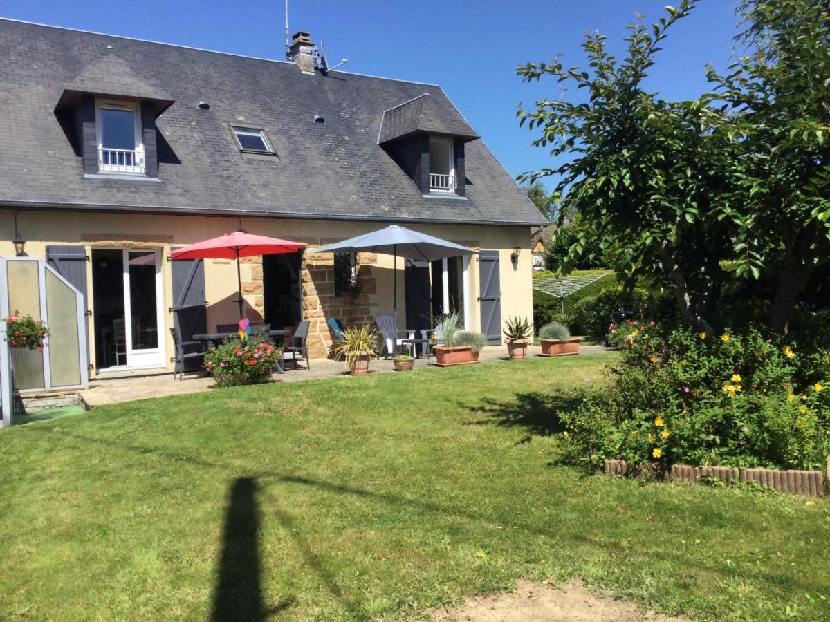Coup De Coeur Assure ! Calm Comme A La Maison ! Maison Spacieuse Avec Grande Terrasse Pour 2 A 5 Personnes Proximite Granville Et Mer Avec Wifi Et Parking Gratuits Exteriör bild